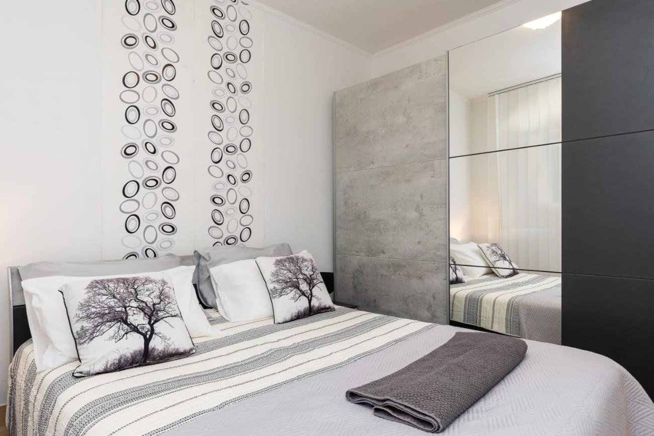 Studio Apartment Michelle ดูบรอฟนิก ภายนอก รูปภาพ